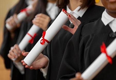 Russia Extends 1,000 Scholarships to Vietnamese Students in 2024
